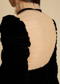 Robe Ann - Black