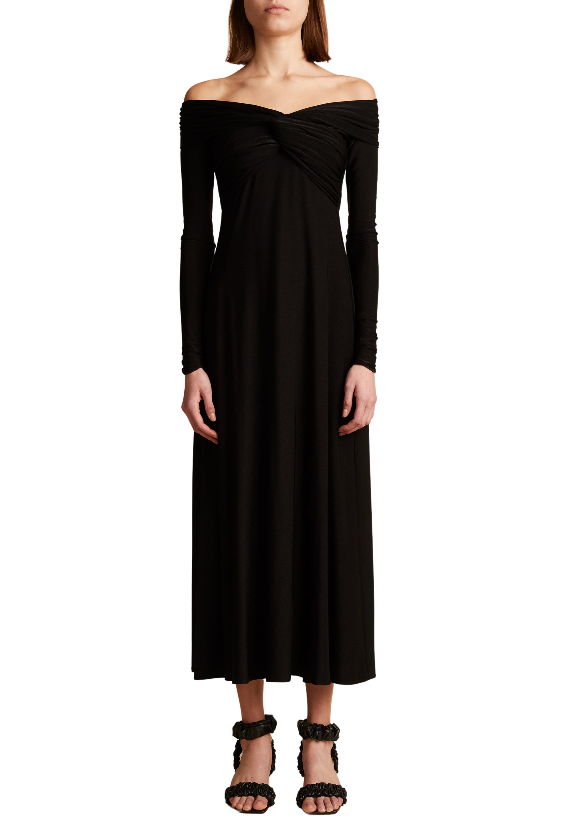 Robe Cerna - Black