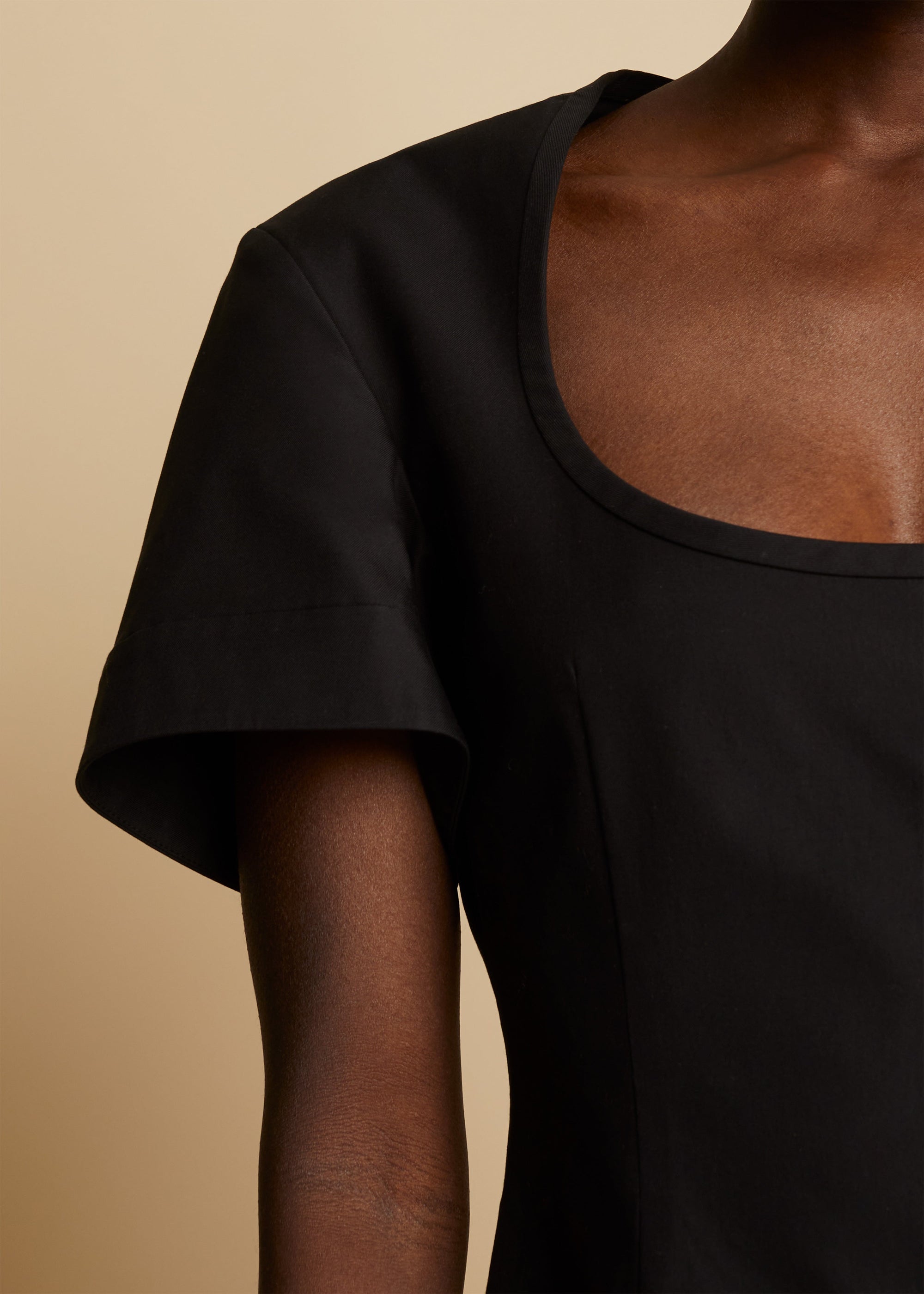 Robe Mckenzie - Black