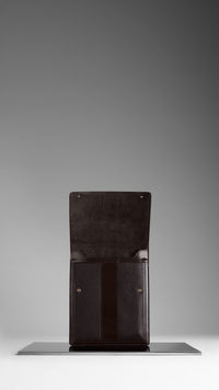 Étui pour iPad en cuir texturé - Dark Chocolate