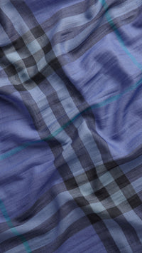 Foulard léger en laine et soie à motif check - Iris Blue