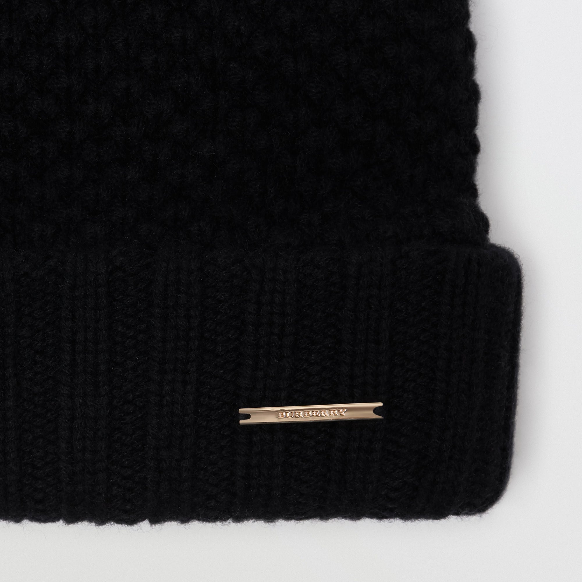 Bonnet avec pompon en fourrure - Black