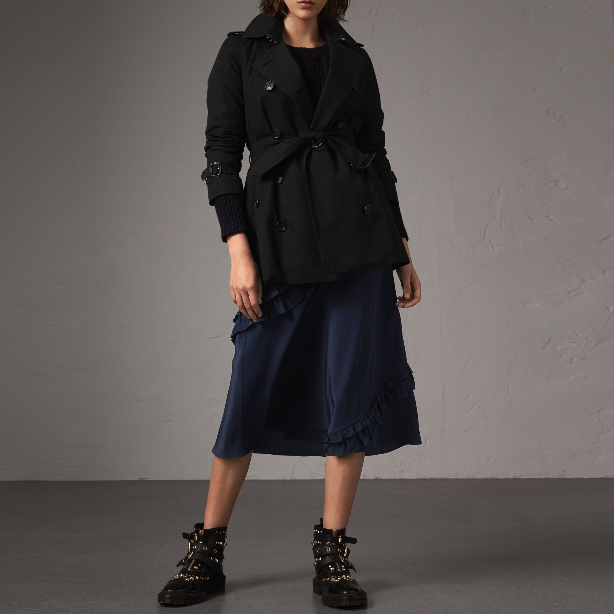 The Kensington Trench court - Black