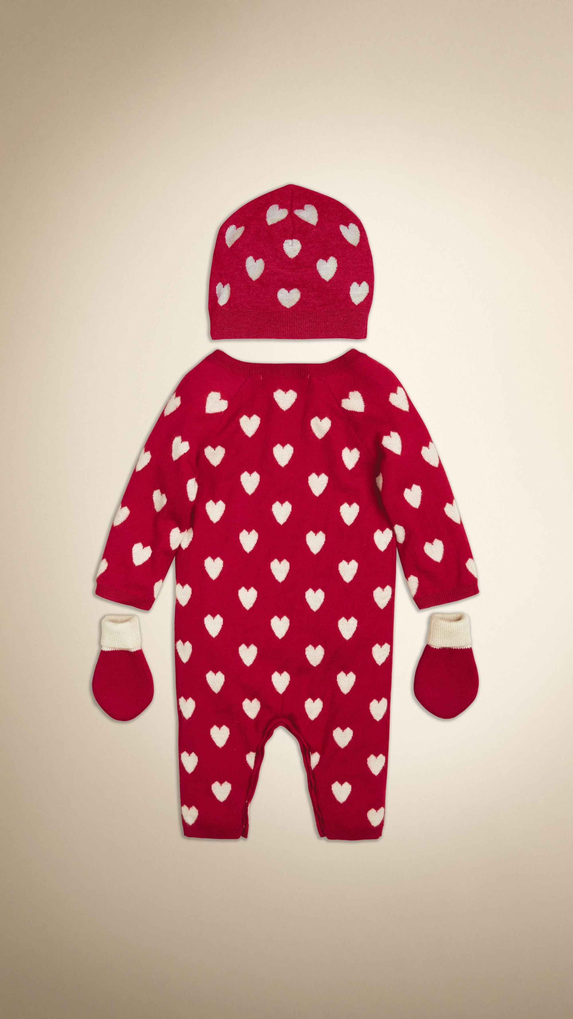 Set cadeau pour bébé en cachemire à cœurs - Deep Red