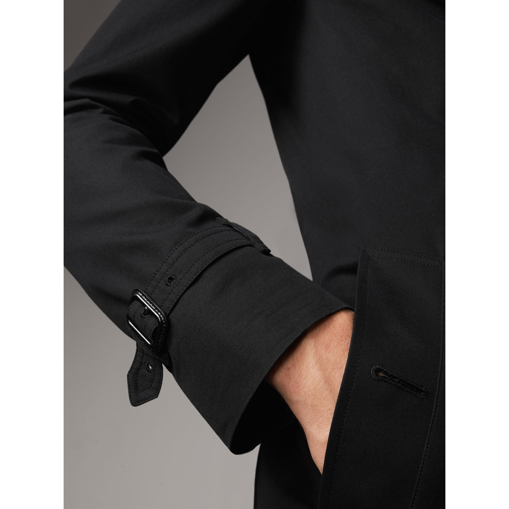 The Sandringham Trench long - Black