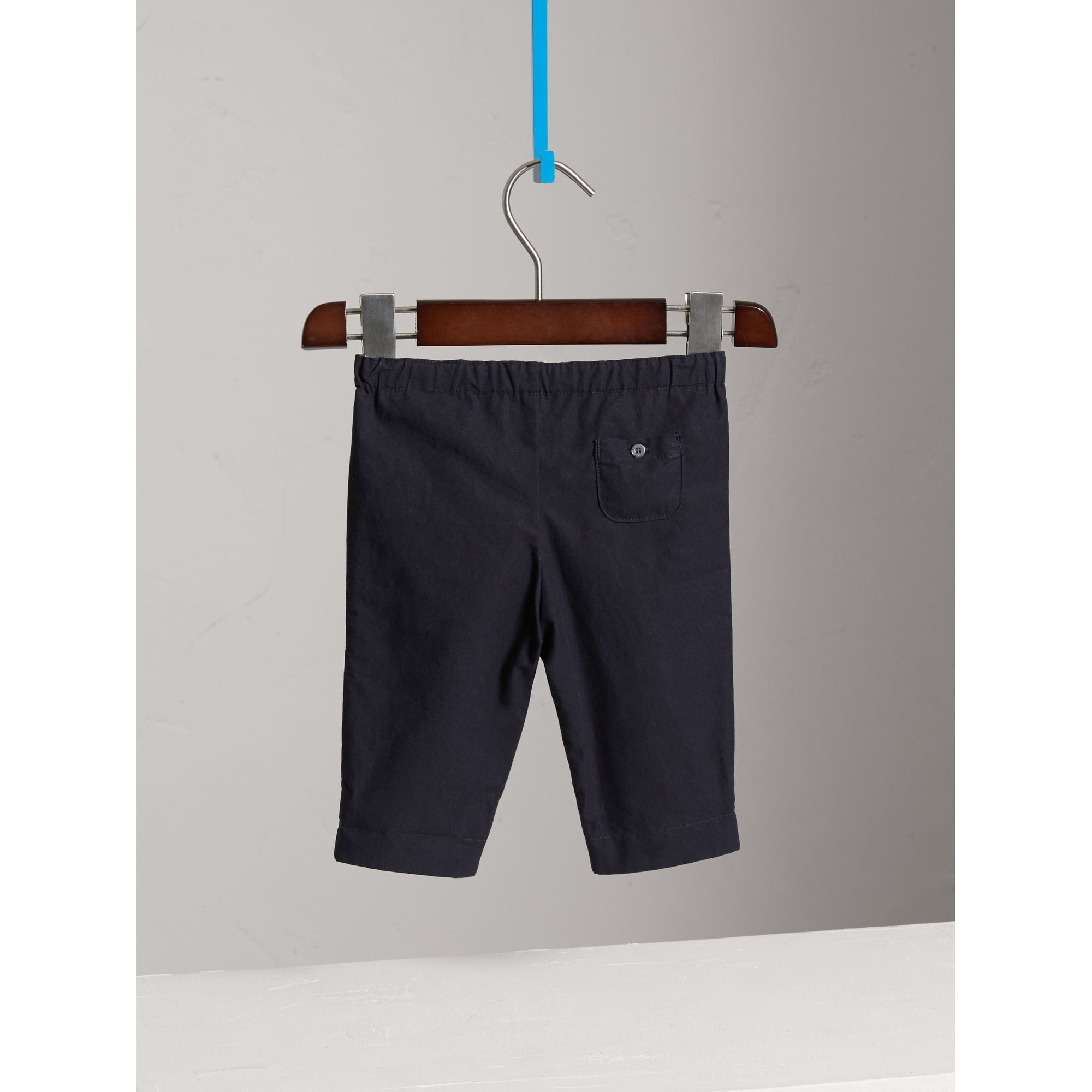 Pantalon en coton avec revers apparents à motif check - Ink