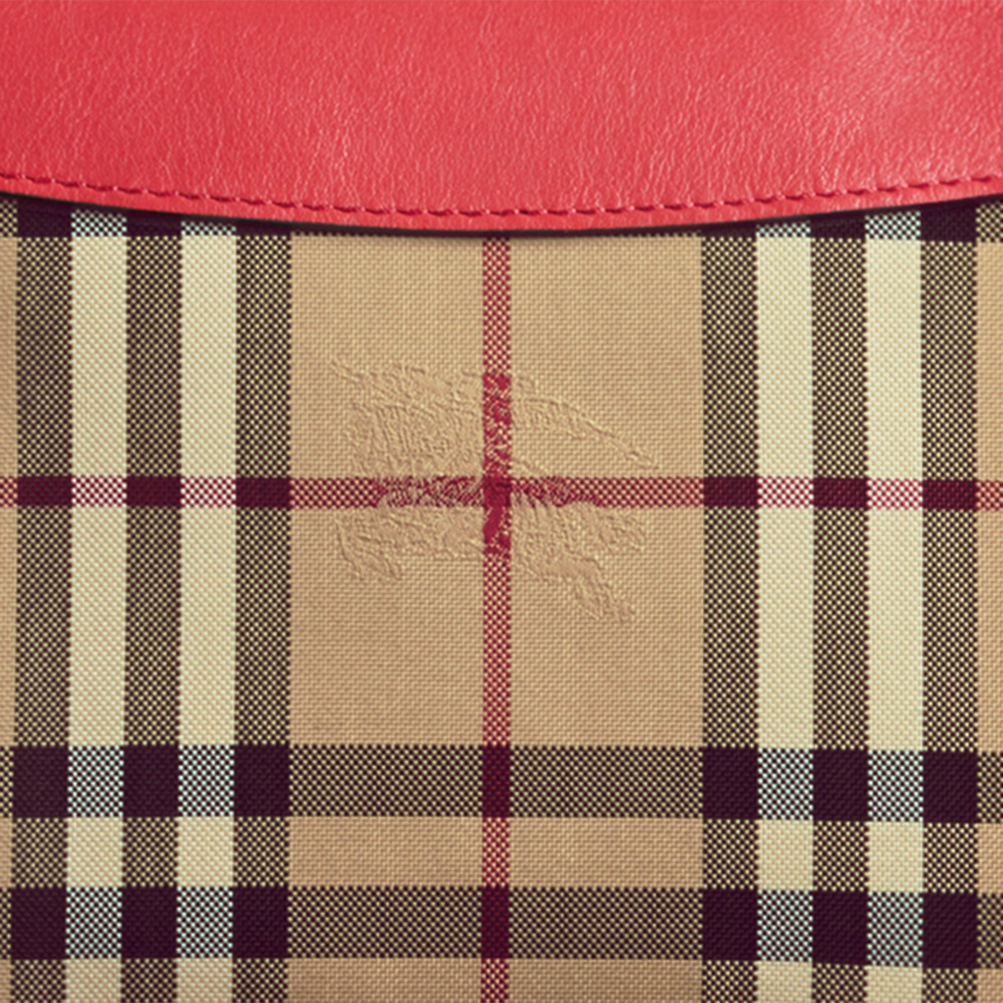 Clutch avec motif Horseferry check et panneau en cuir - Parade Red