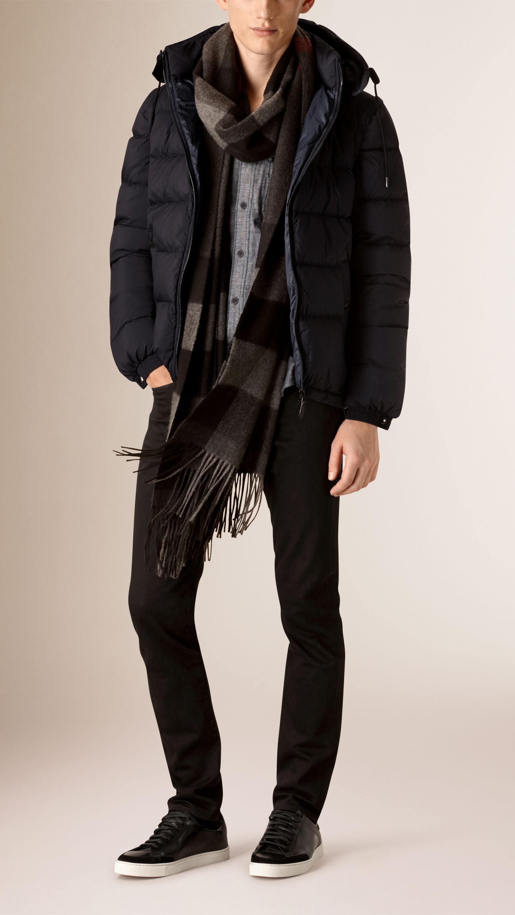 Jean de coupe droite teint en fil - Black