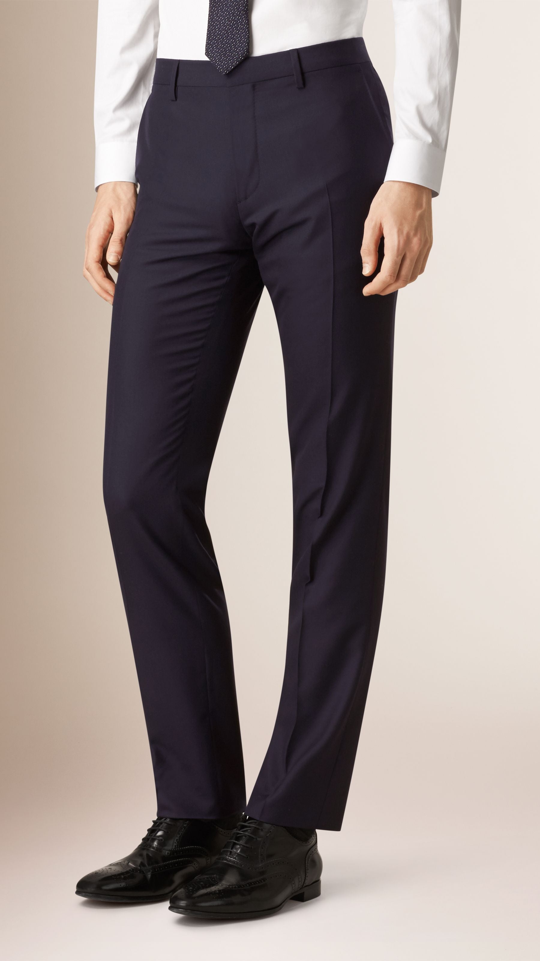 Costume de coupe moderne en laine - Navy