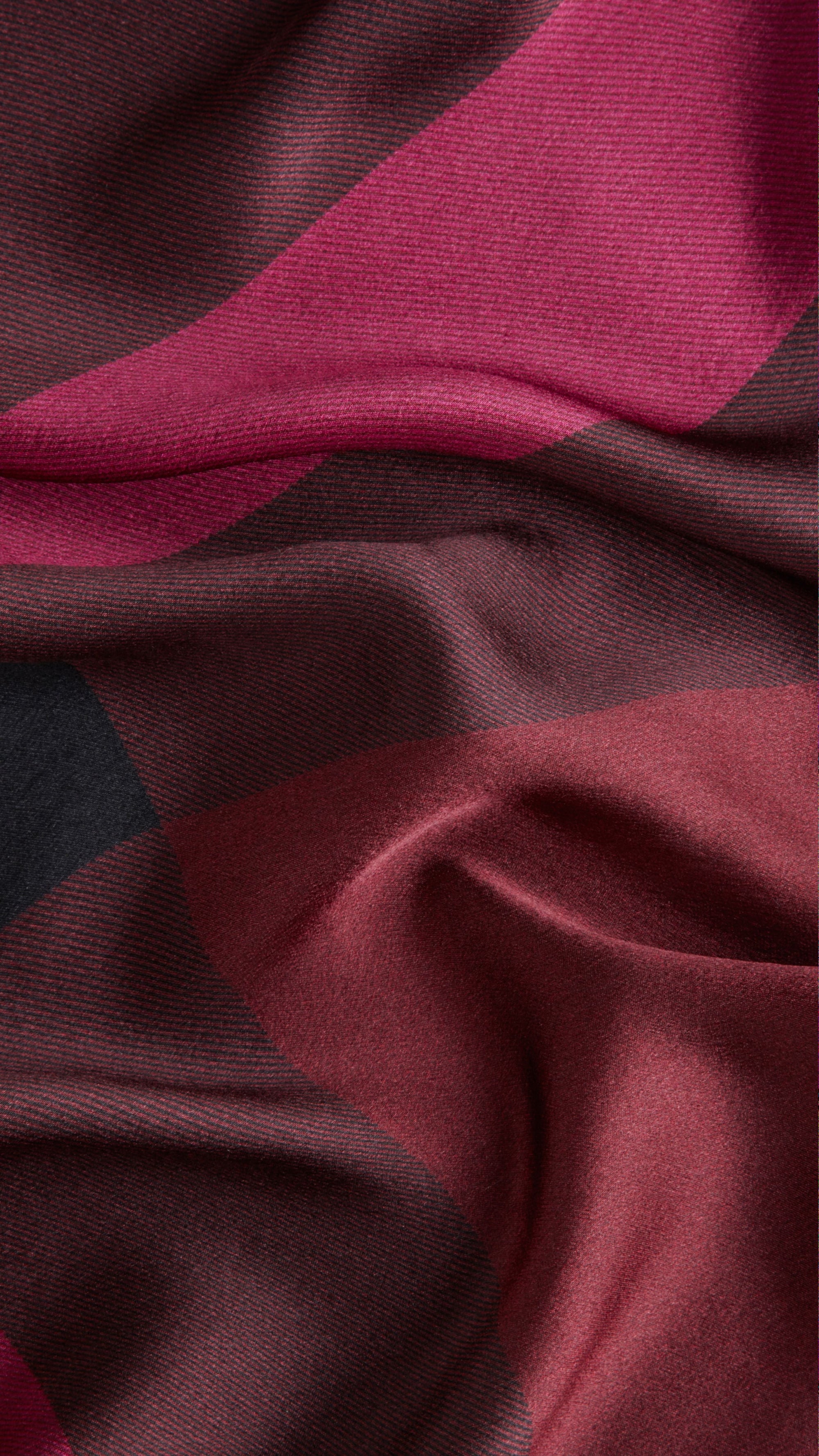 Foulard en satin de soie à motif check - Deep Claret