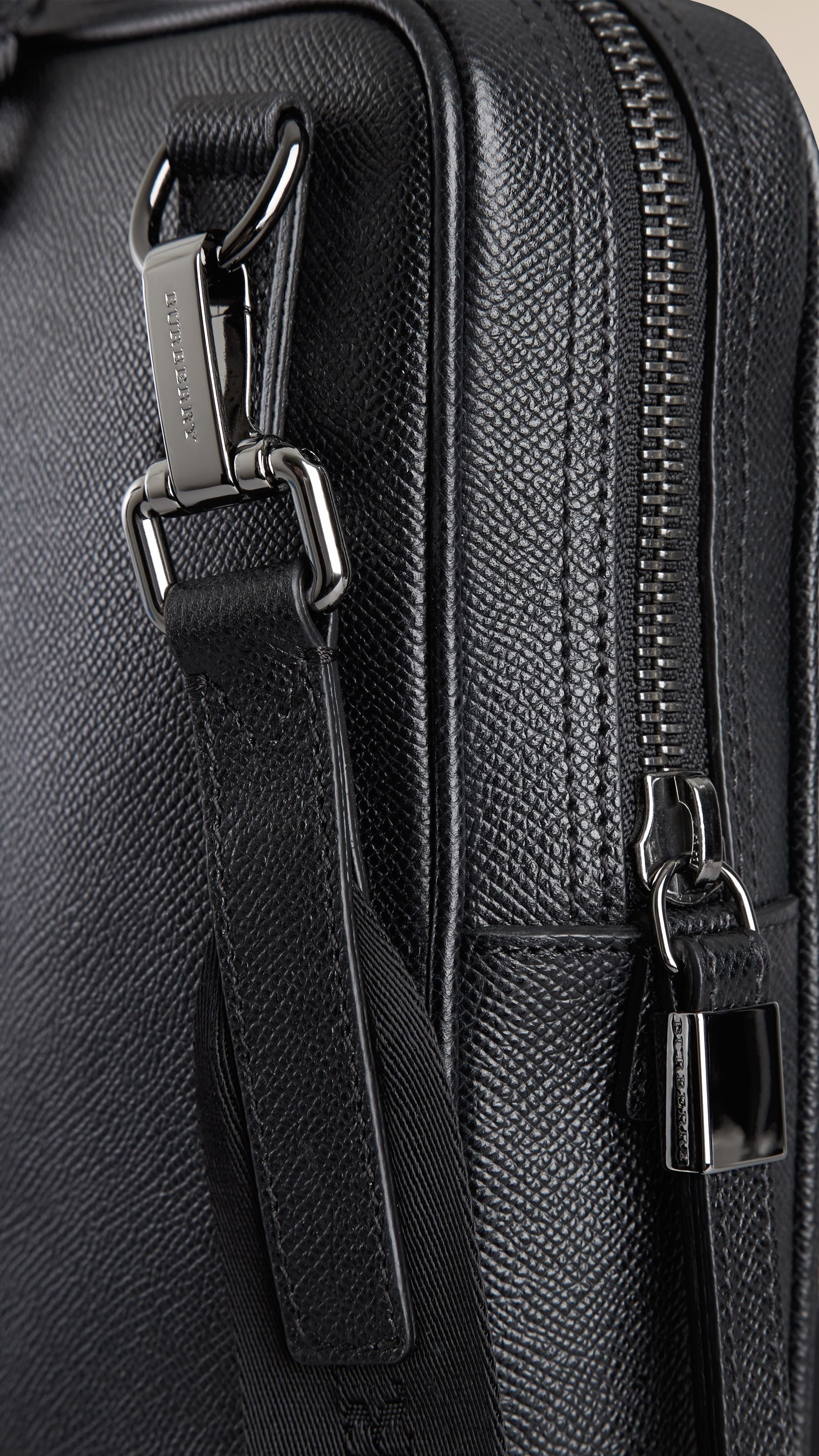 Attaché-case en cuir London avec bandoulière - Black