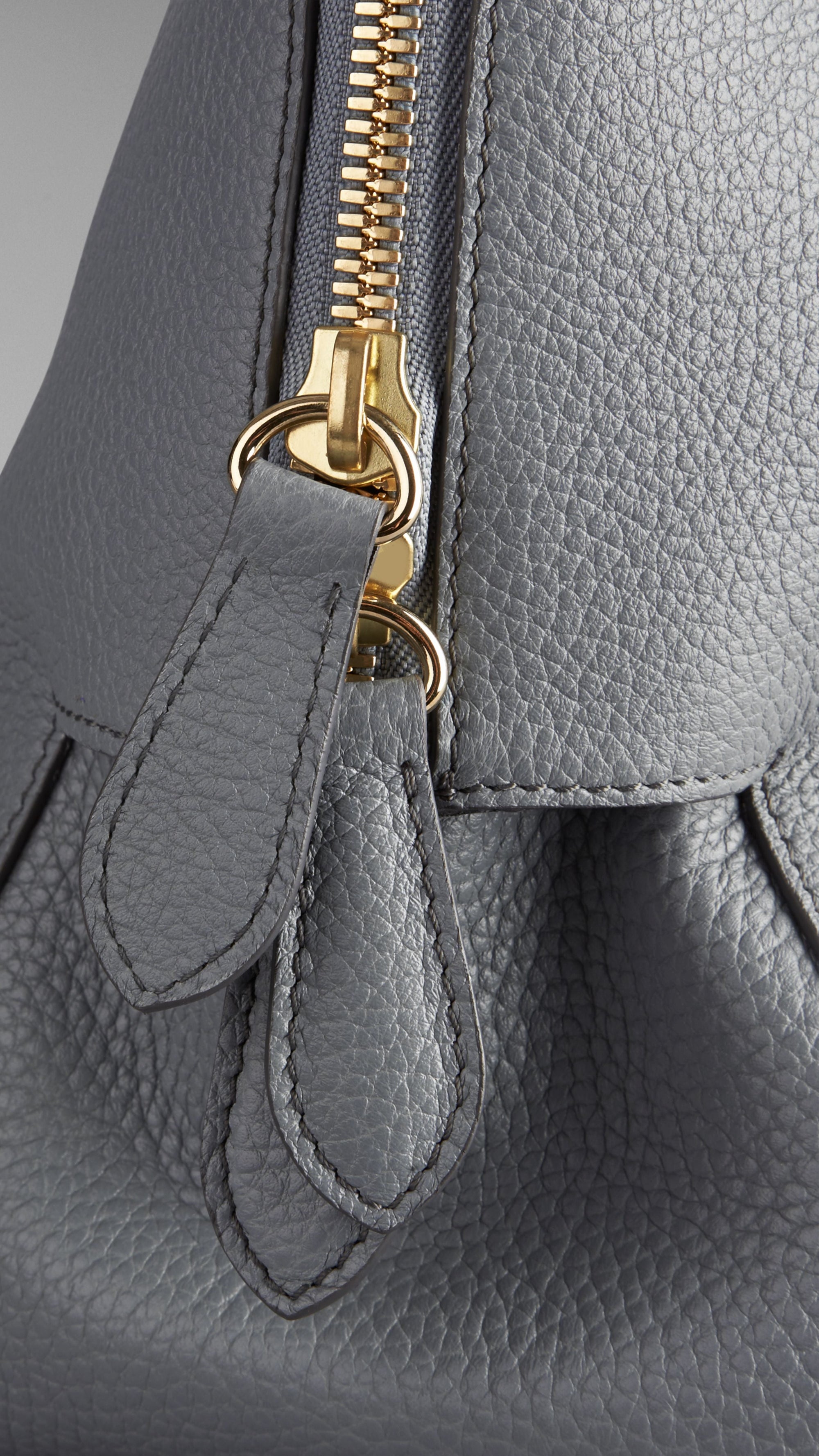 Sac bowling medium en cuir grainé - Storm Grey