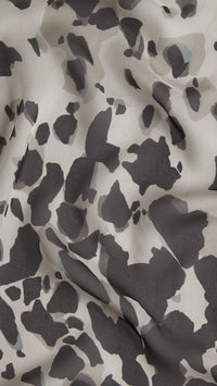 Foulard en georgette de soie à imprimé fauve - Stone Print