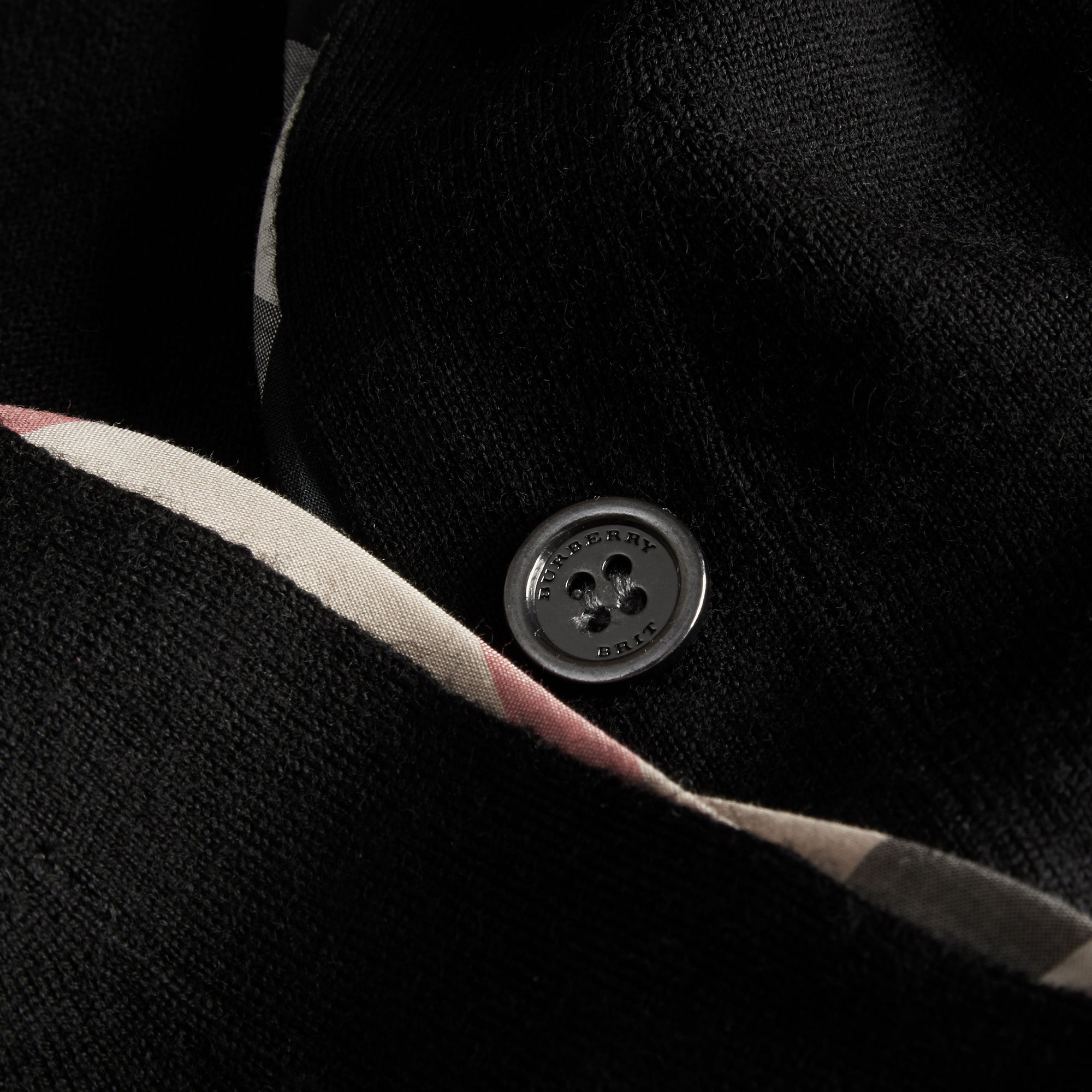 Cardigan en laine avec patte à motif check - Black