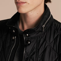 Veste matelassée à capuche repliable - Black