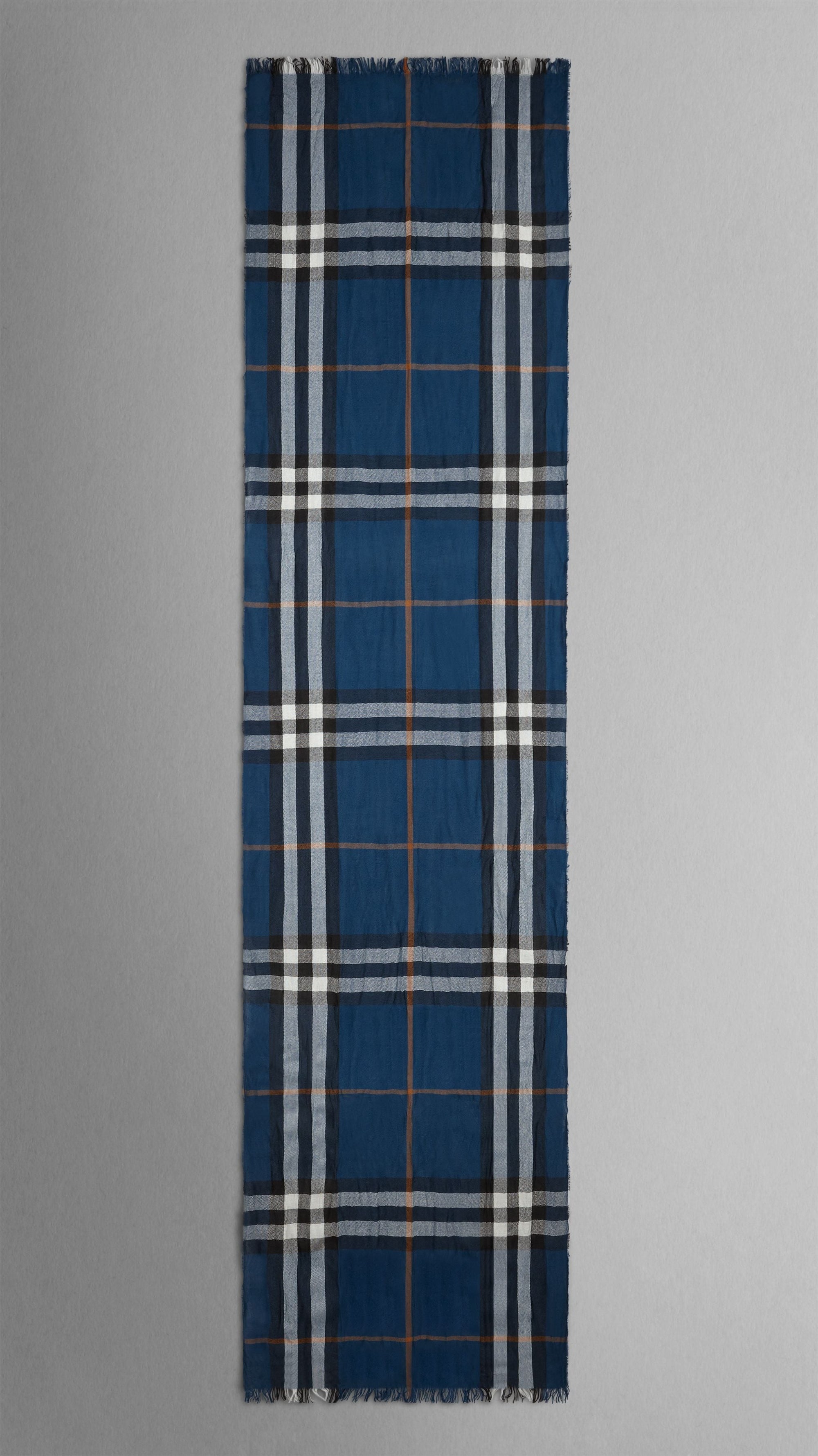 Écharpe à effet froissé en laine mérinos & cachemire - Teal Blue Check