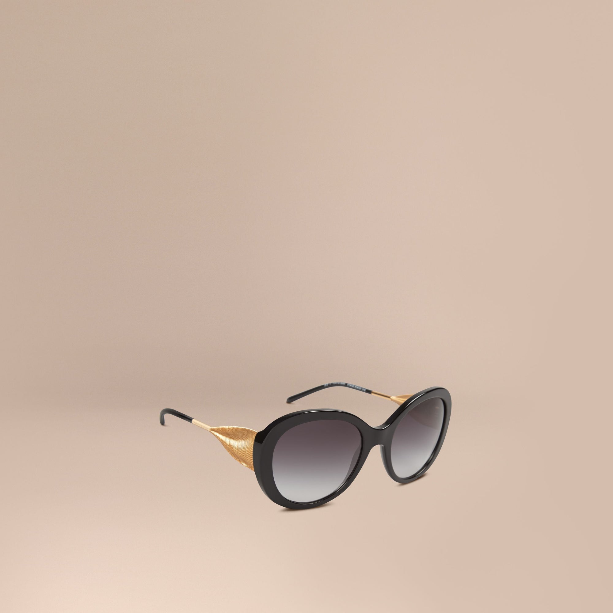 Lunettes de soleil à monture ronde Collection Gabardine - Black