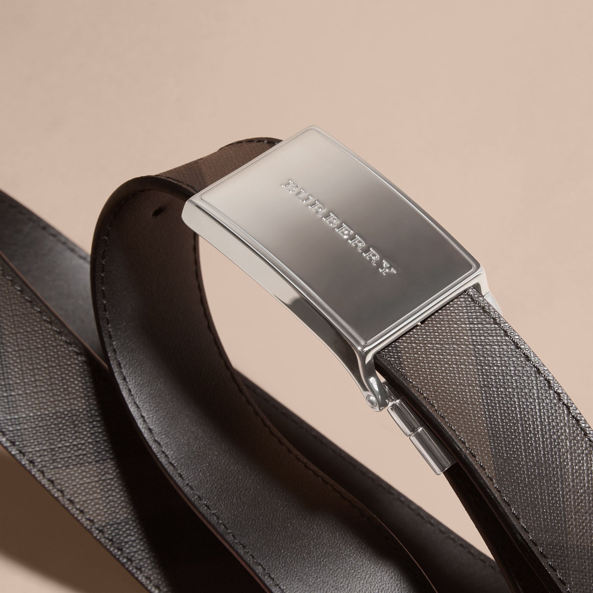 Ceinture avec plaque réversible en cuir à motif London check - Black
