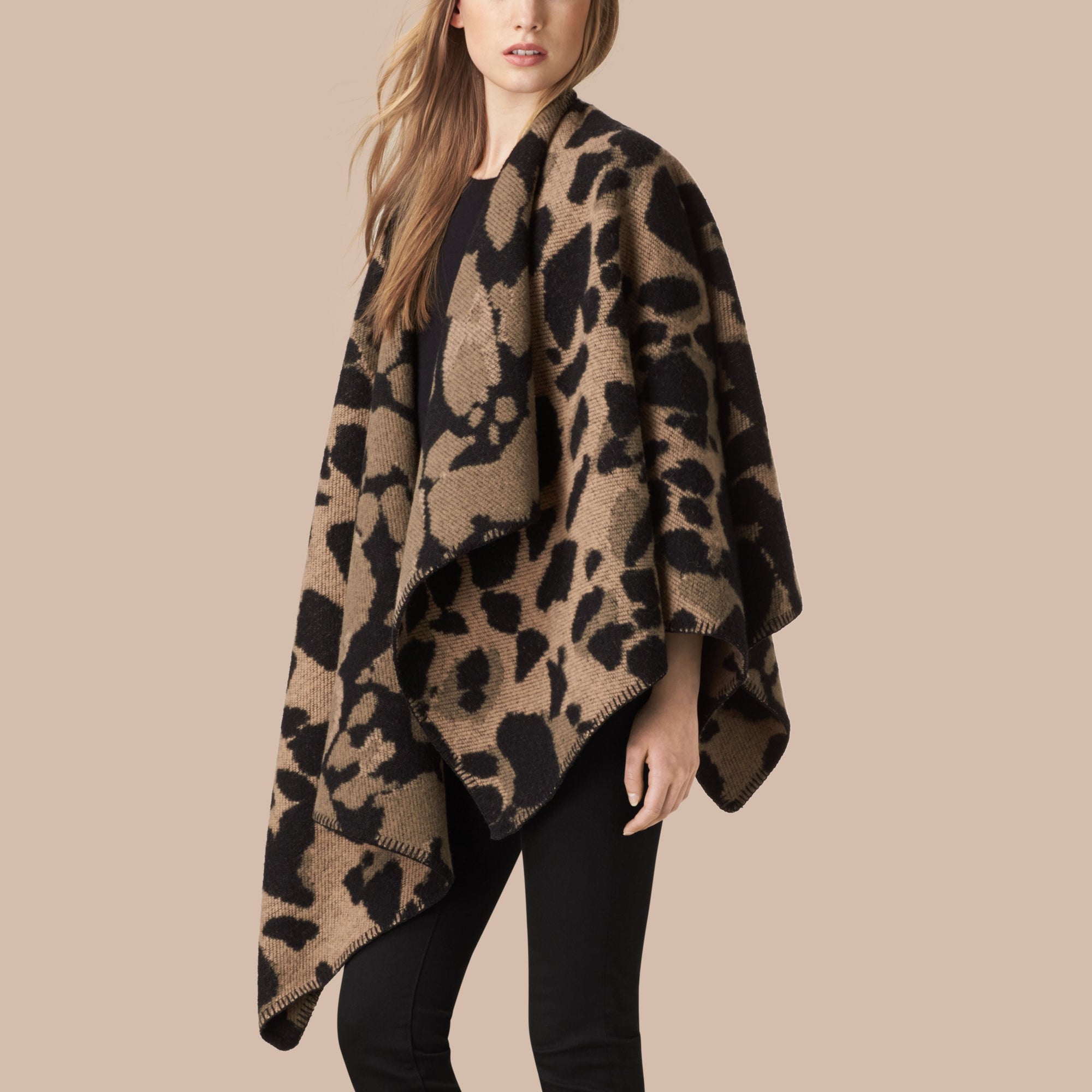 Poncho en laine et cachemire à motif fauve - Camel