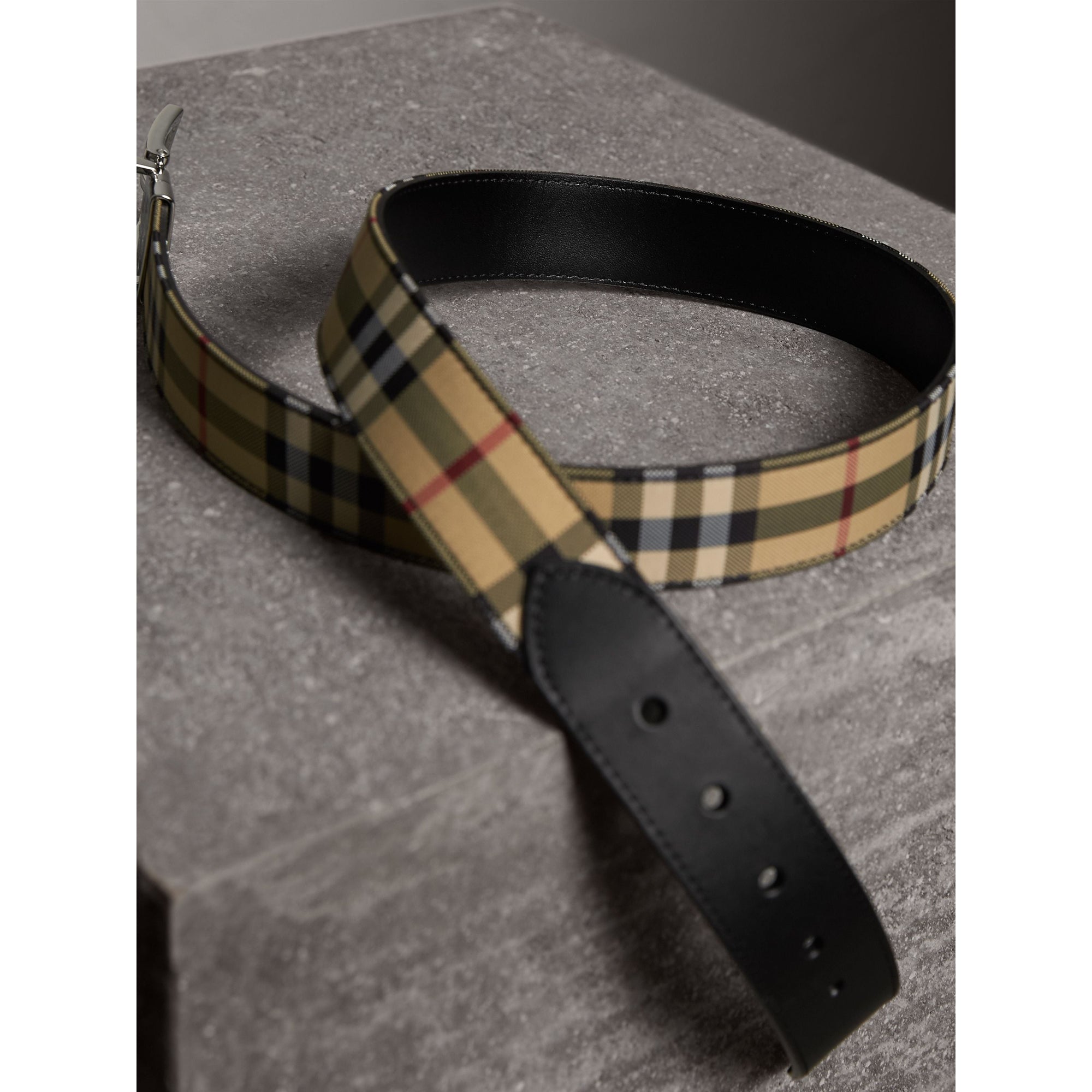 Ceinture réversible à motif Horseferry check doublée de cuir - Black