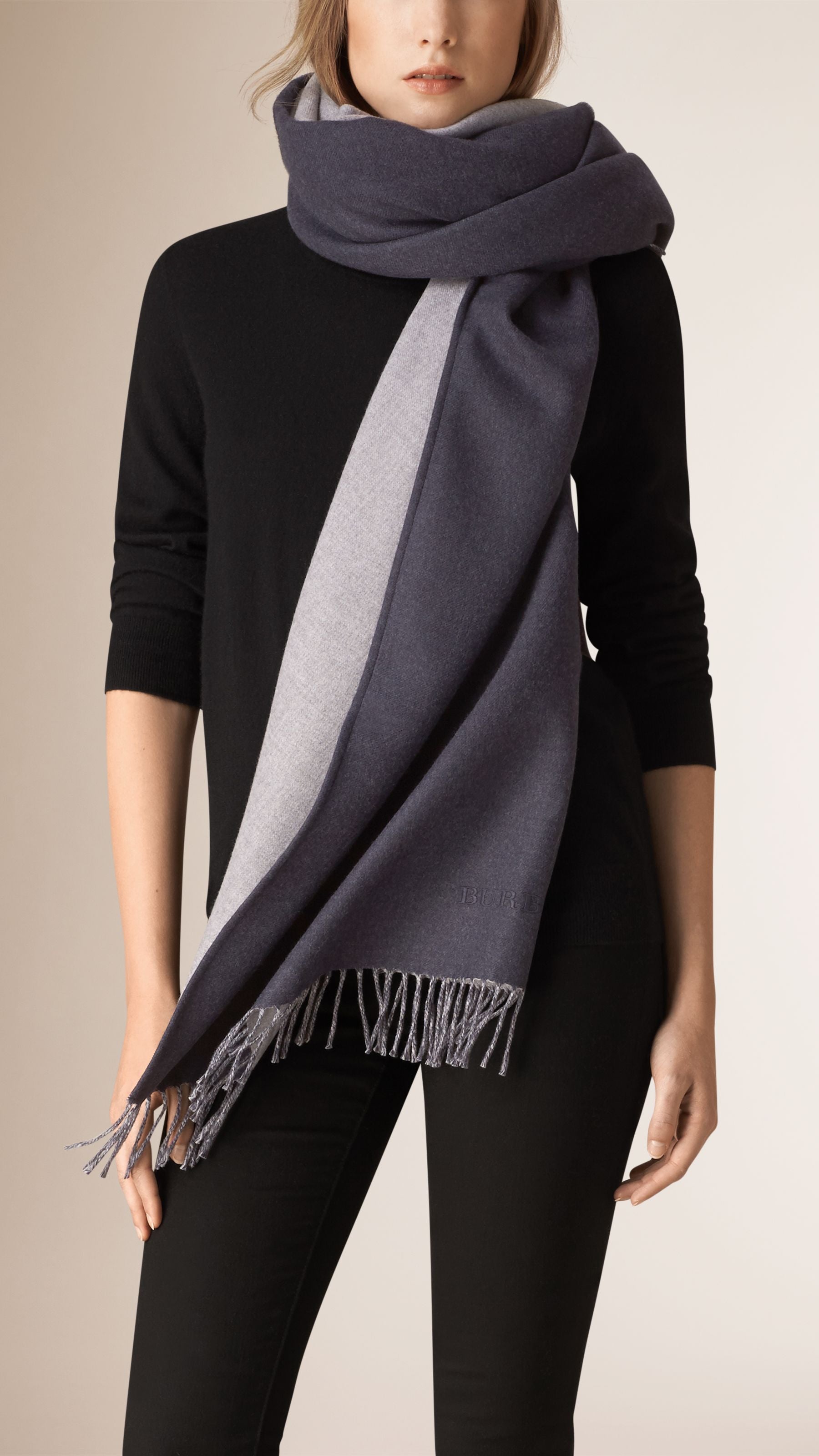 Poncho en laine mérinos à franges - Navy