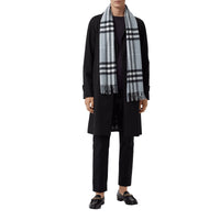 Écharpe classique en cachemire à motif check - Dusty Blue