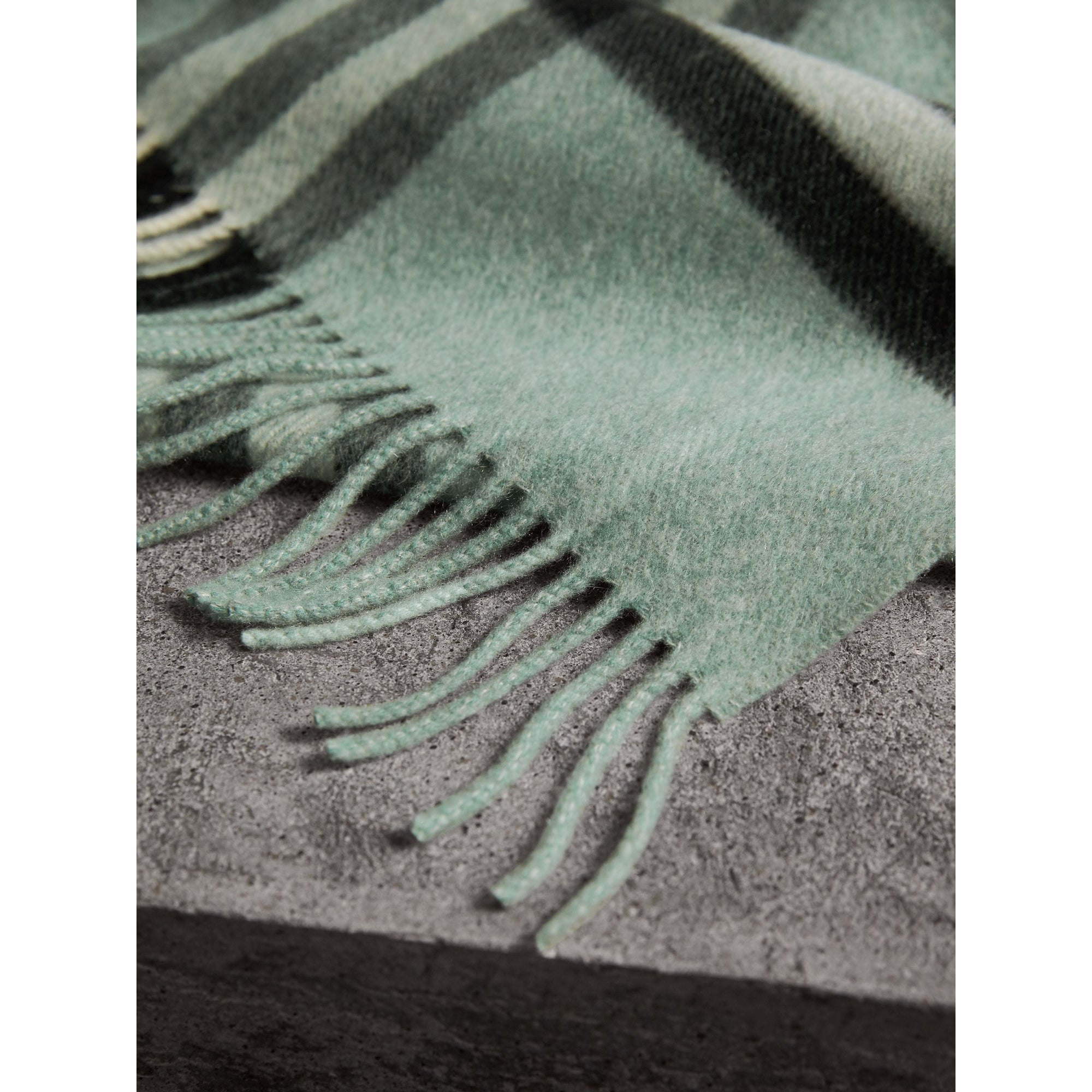 Écharpe classique en cachemire à motif check - Dusty Mint