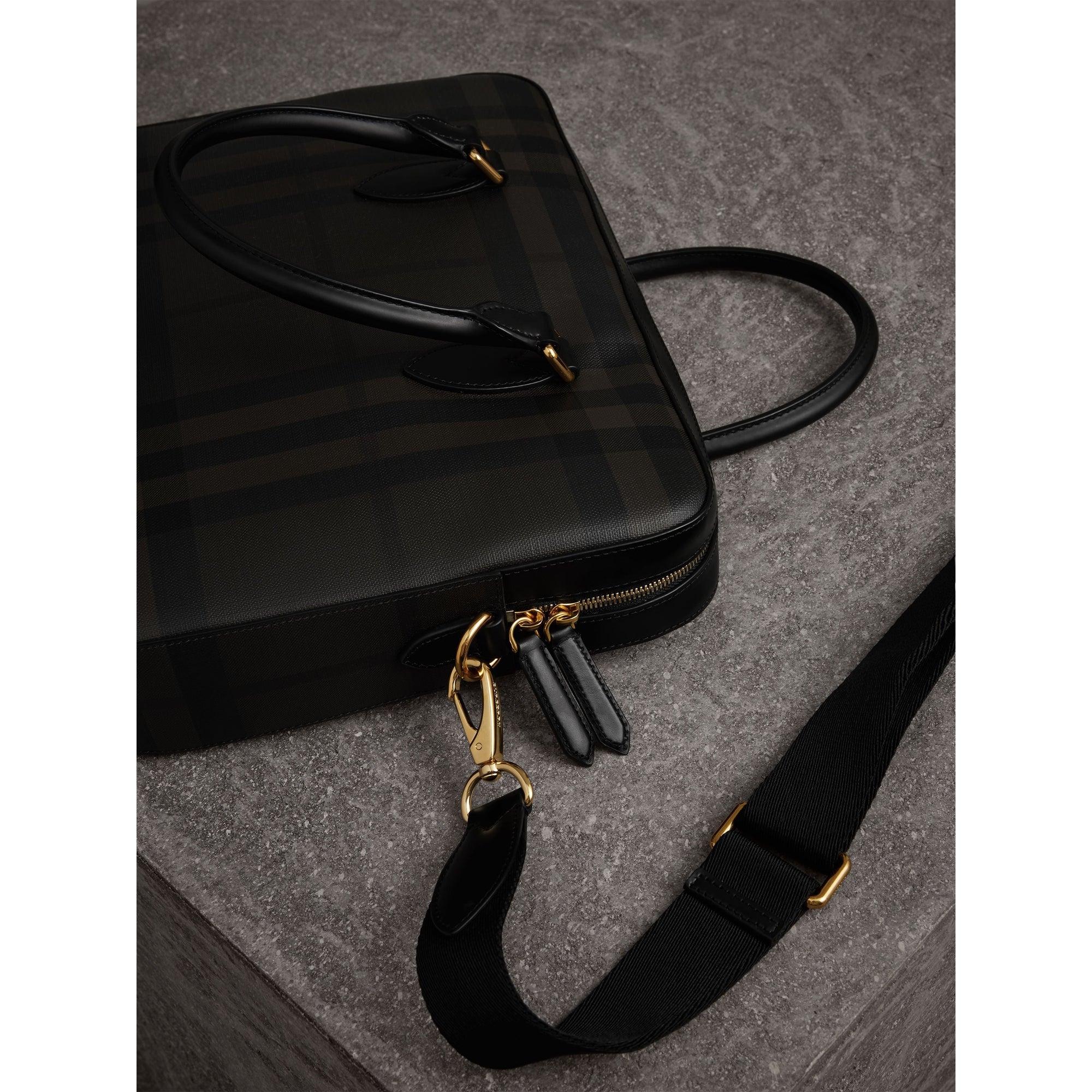 Attaché-case medium à motif London check avec éléments en cuir - Chocolate & Black