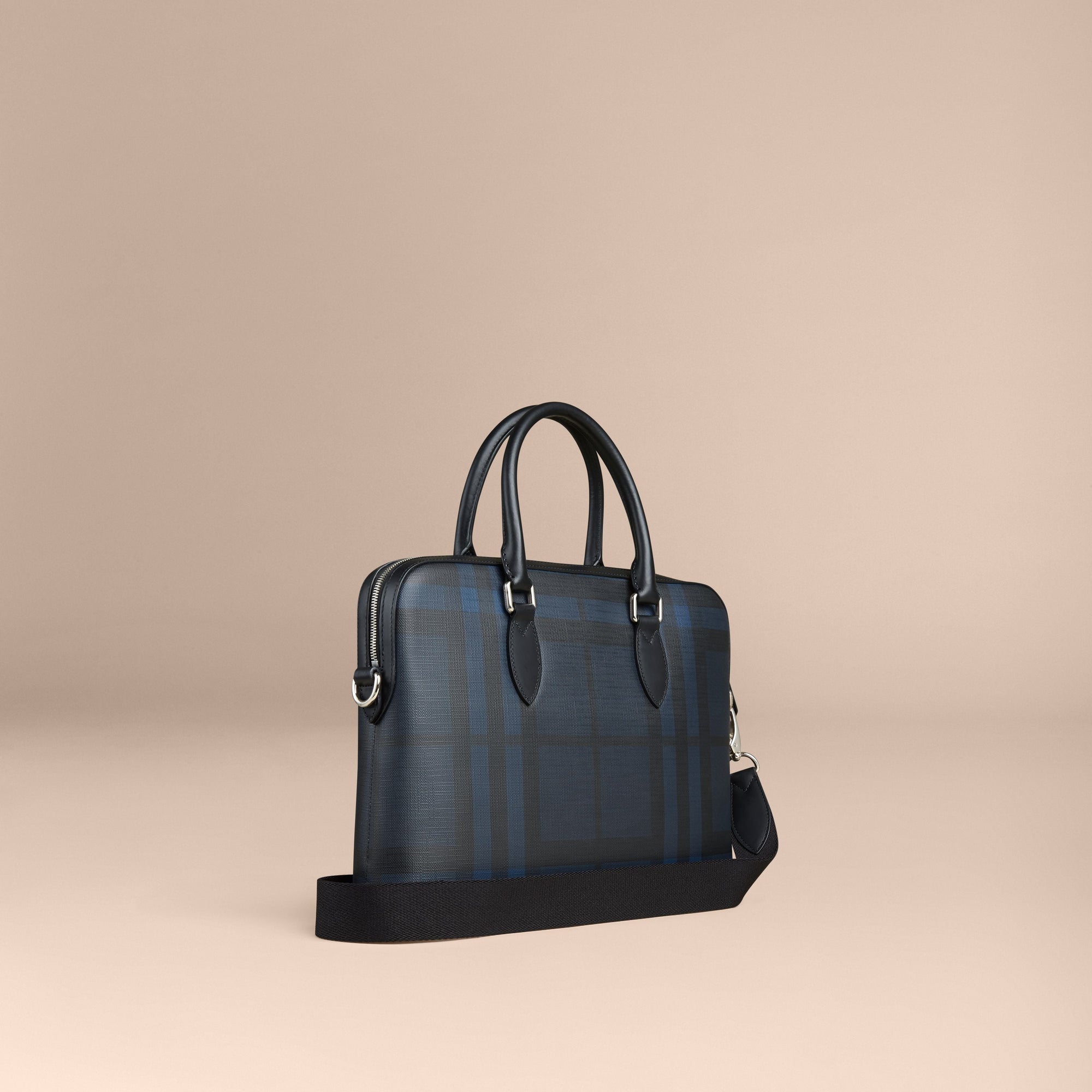 Sac The Barrow à motif London check - Navy & Black