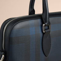 Sac The Barrow à motif London check - Navy & Black