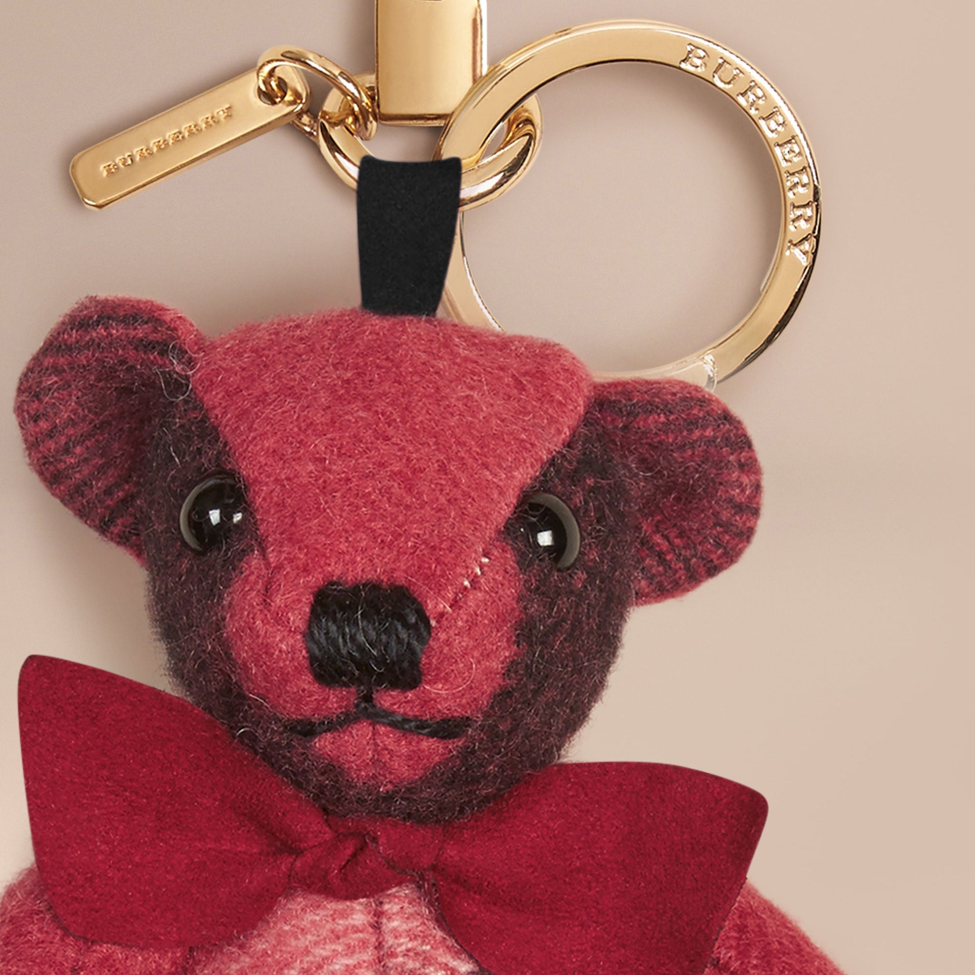 Bijou porte-clés Thomas Bear en cachemire à motif check - Blush Pink