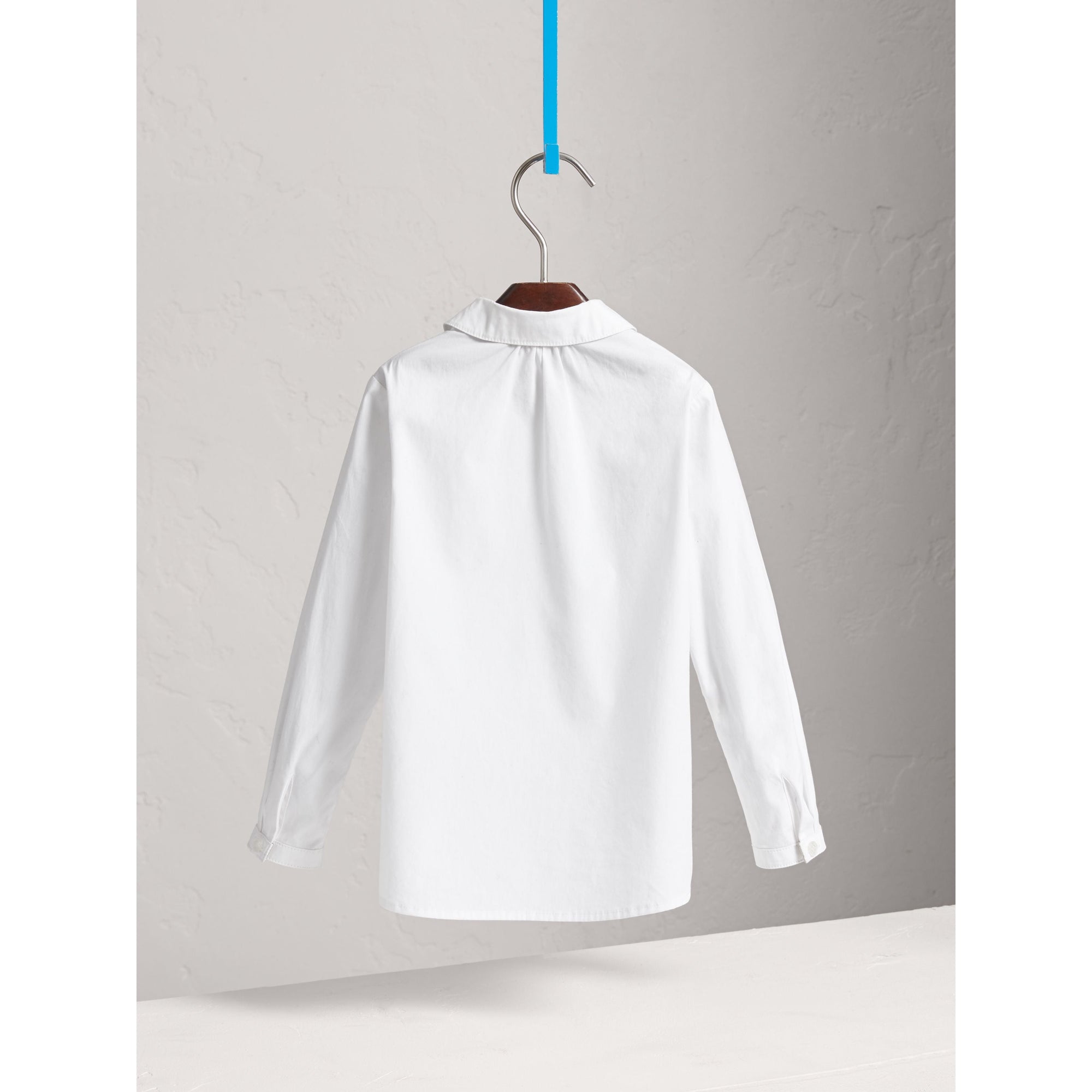 Chemise en coton extensible avec col Claudine - White