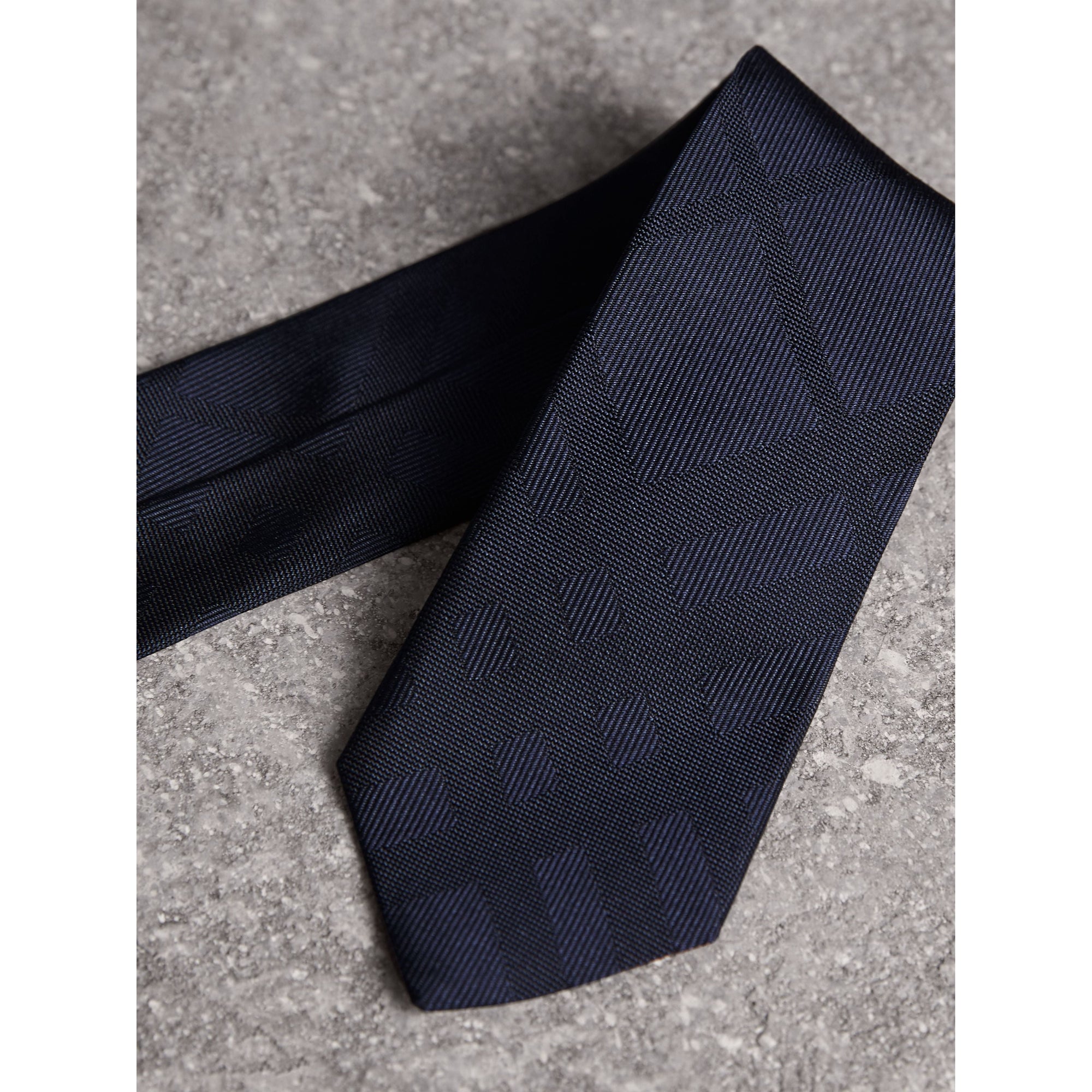 Cravate étroite en soie à motif check - Navy
