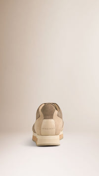 Tennis Field Sneaker en cuir velours et matière filet - Light Nude