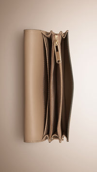 Clutch en cuir avec chaîne - Honey