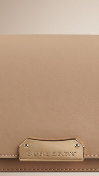 Clutch en cuir avec chaîne - Honey
