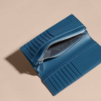 Portefeuille continental en cuir London - Mineral Blue