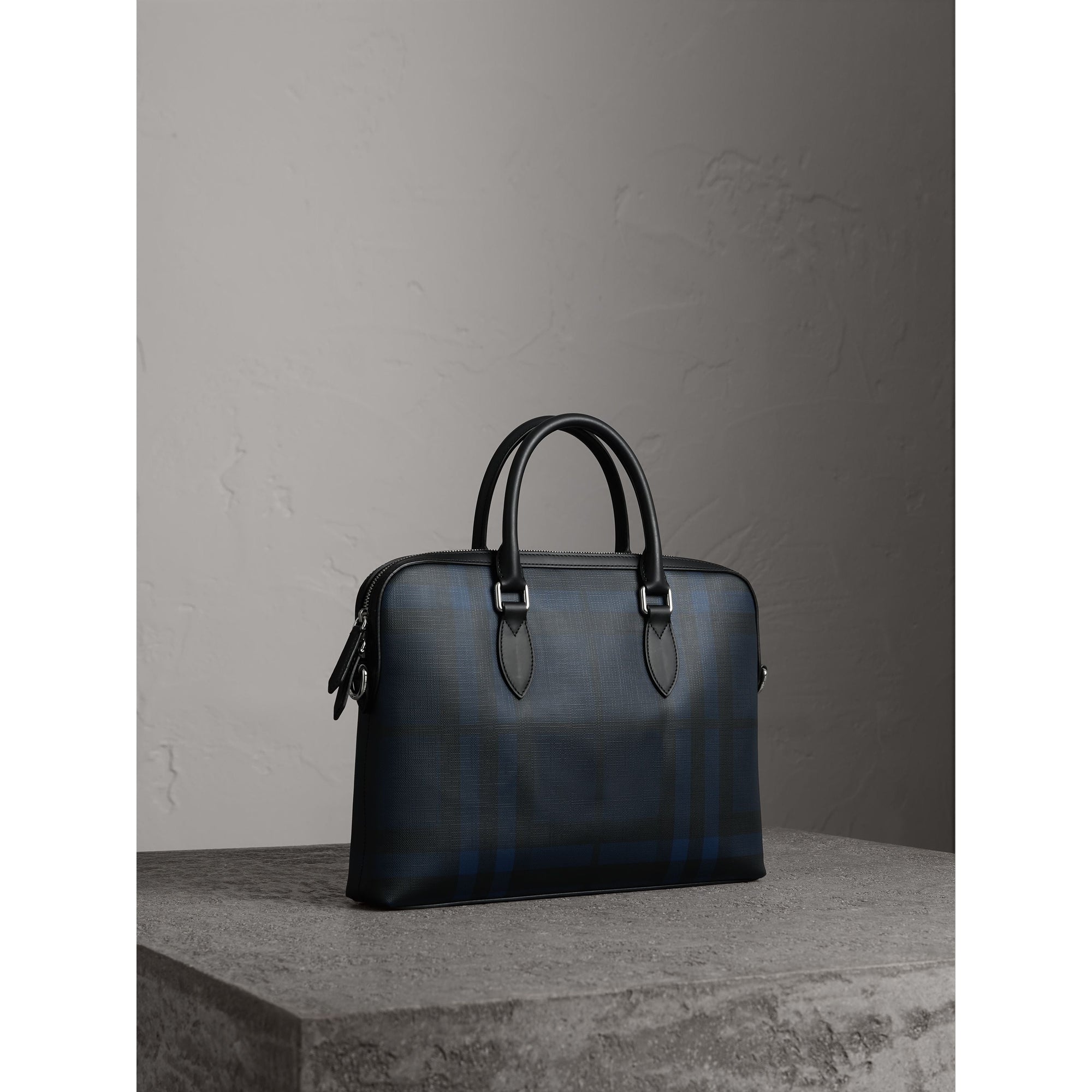 Sac The Barrow fin avec motif London check - Navy & Black