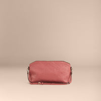Petit clutch en cuir avec motif check en relief - Antique Rose