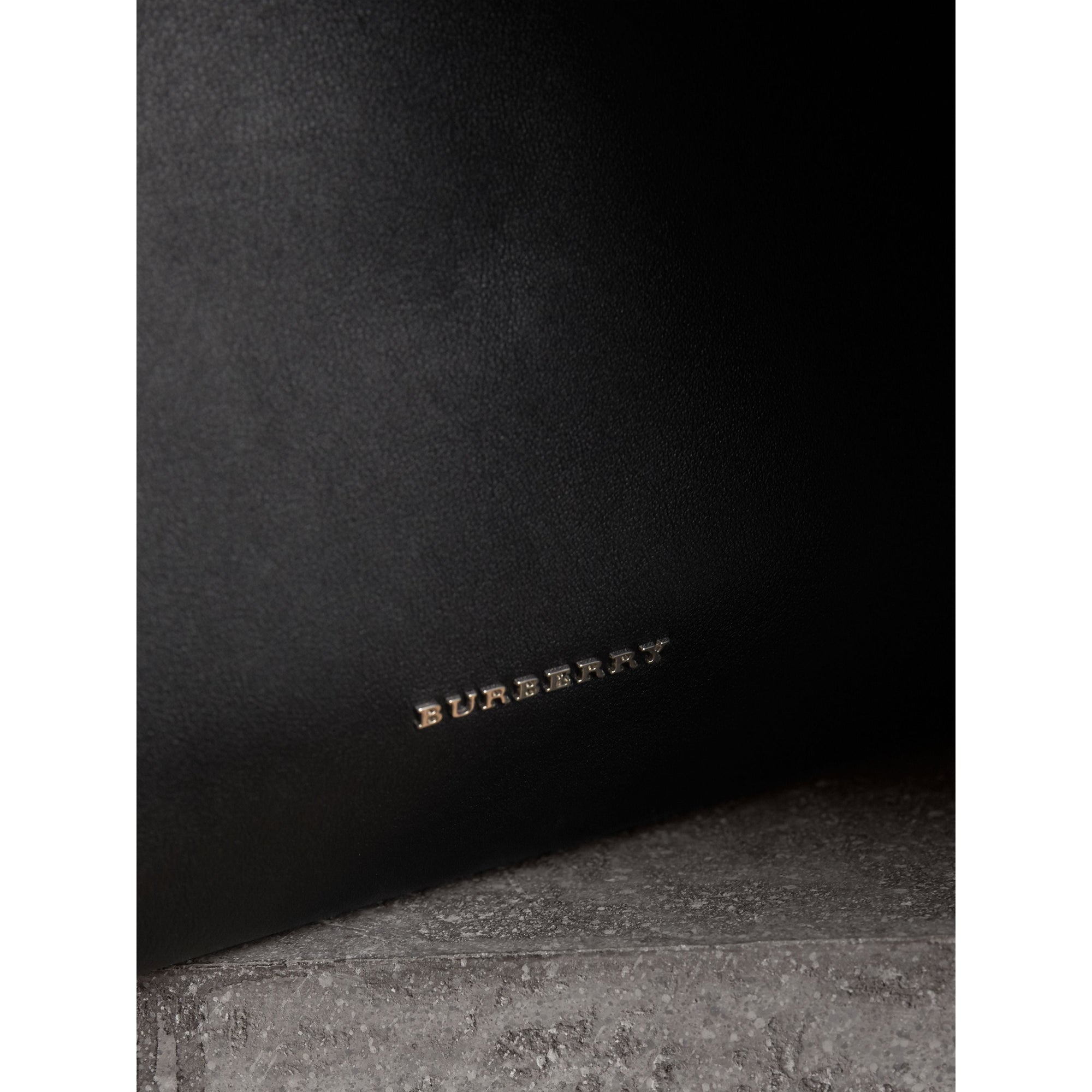 Sac The Banner medium en cuir - Black