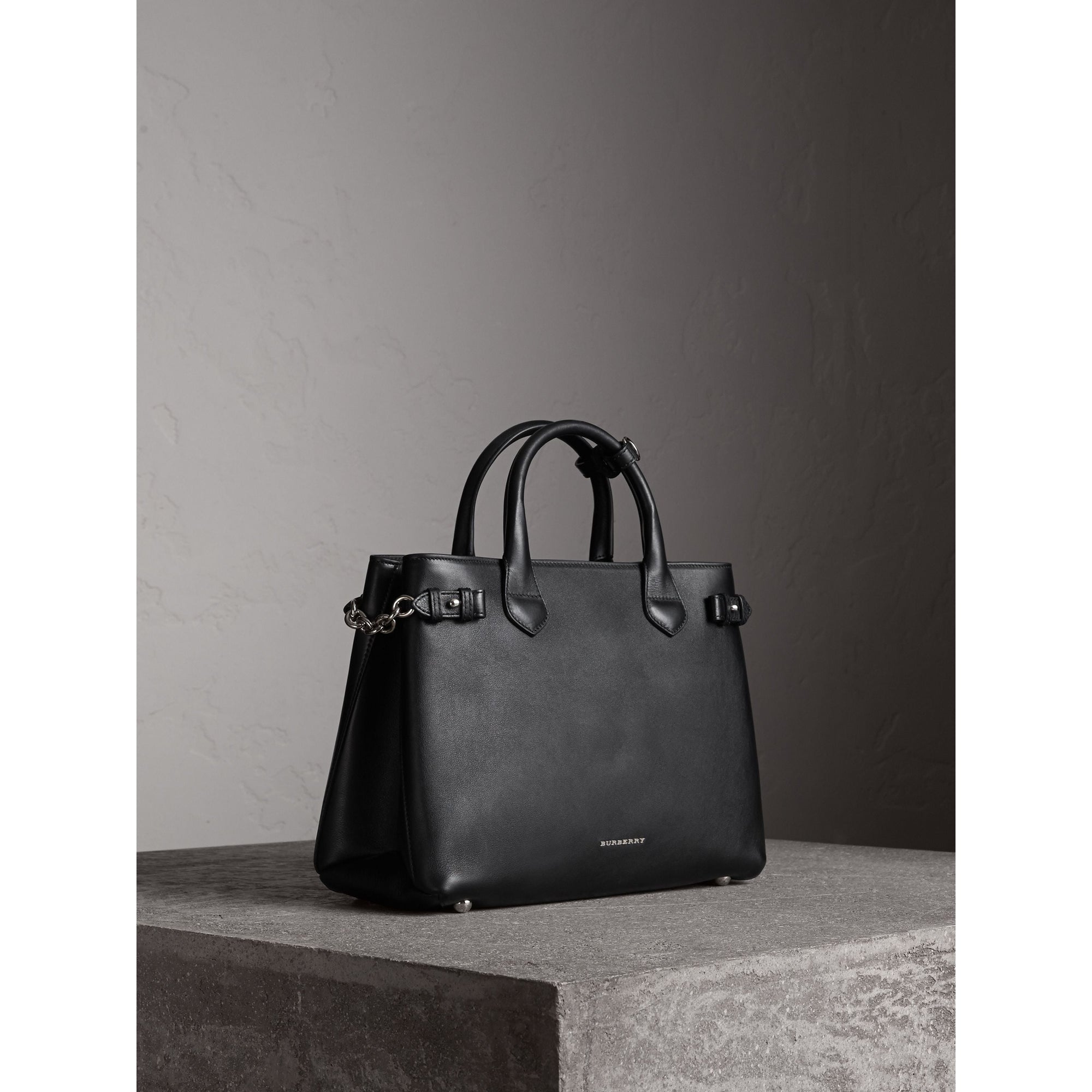 Sac The Banner medium en cuir - Black