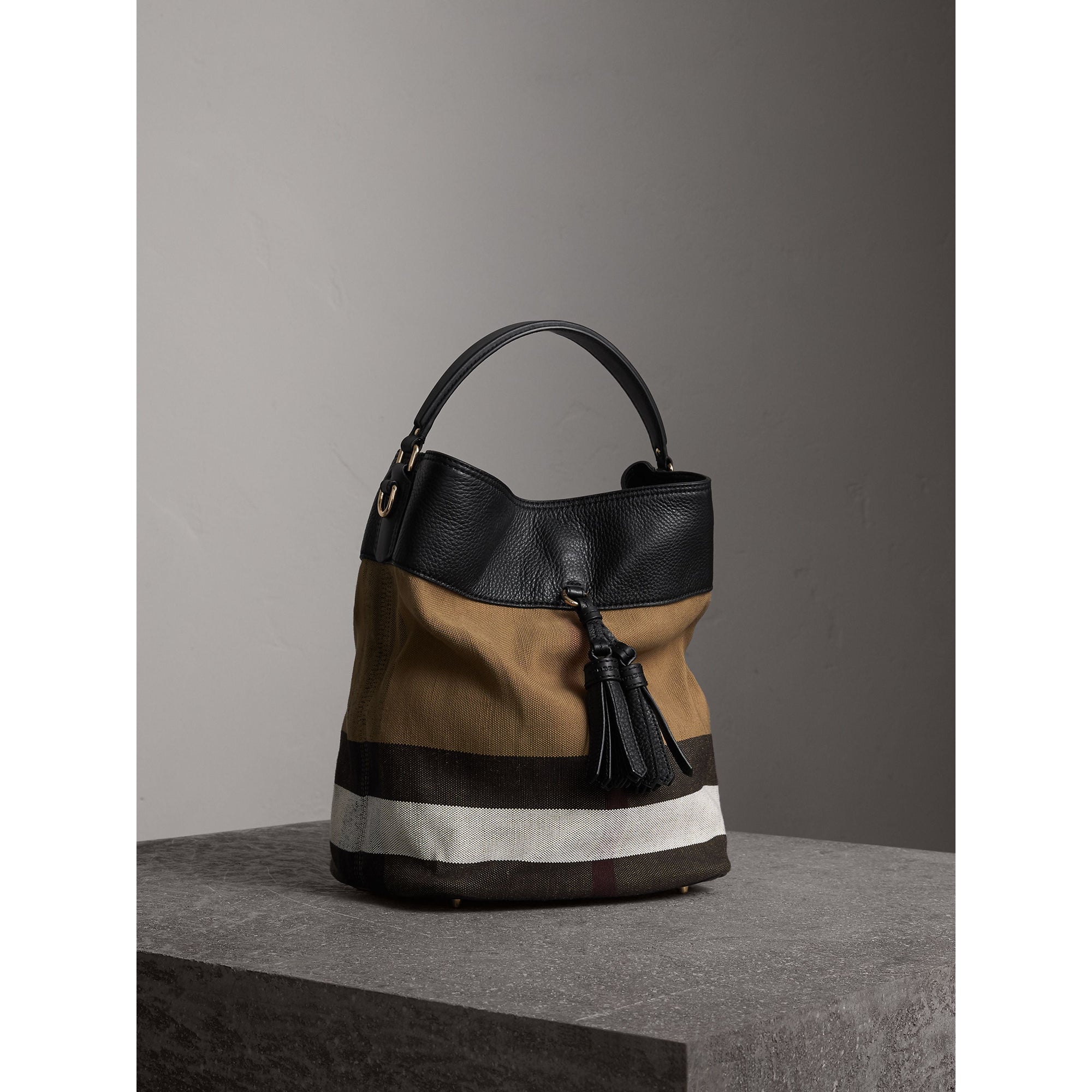 Sac The Ashby medium en toile Canvas check et cuir - Black