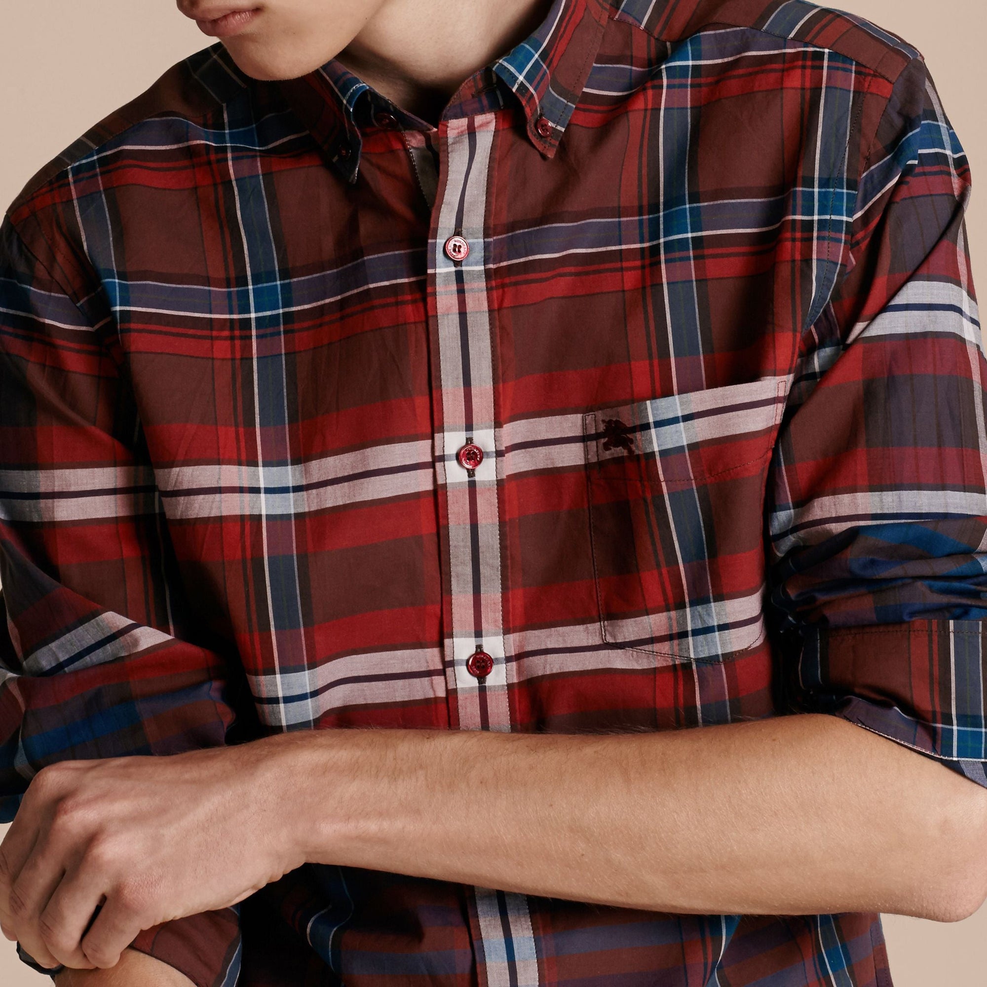 Chemise en coton à motif check avec col boutonné - Burgundy Red
