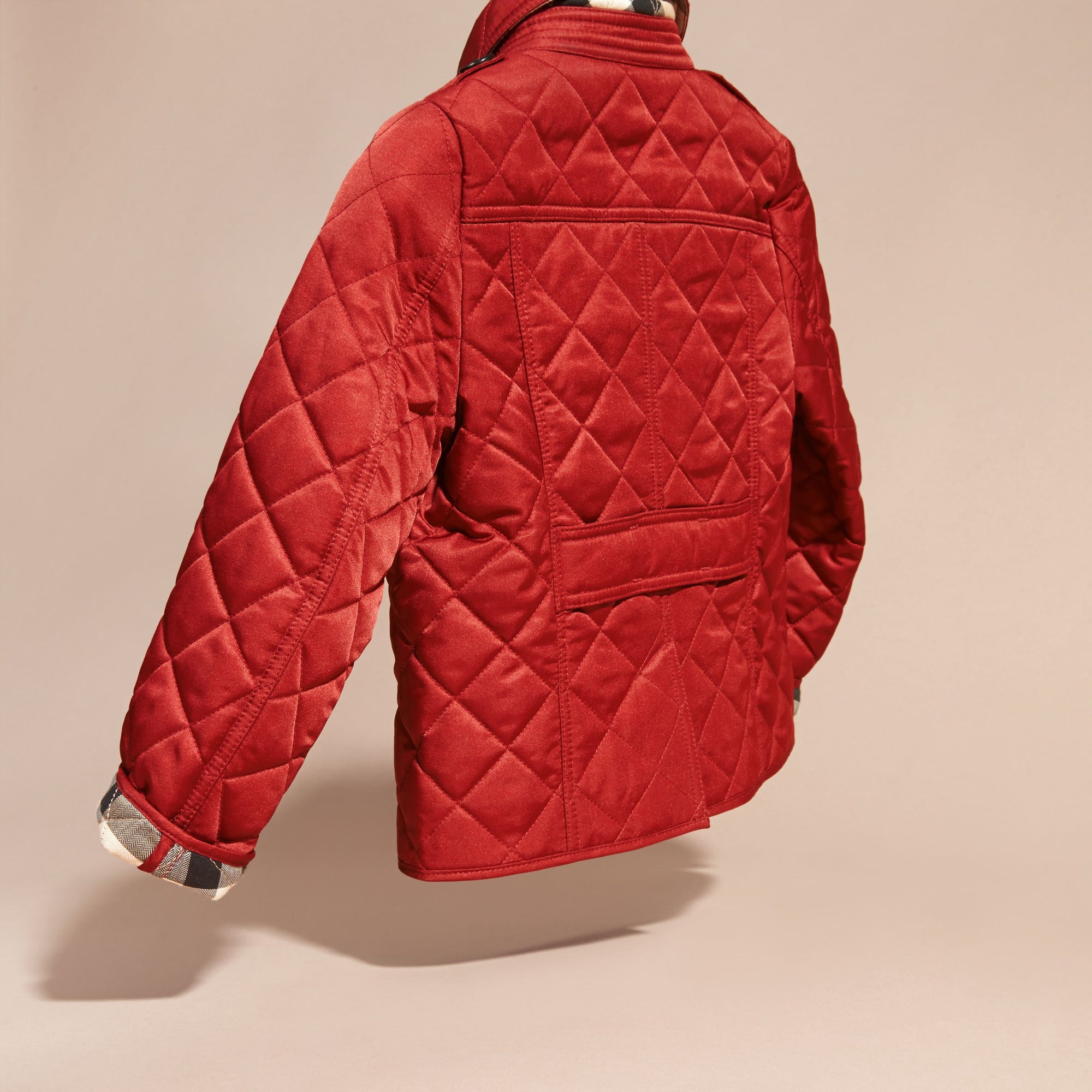 Veste matelassée avec doublure à motif check - Parade Red