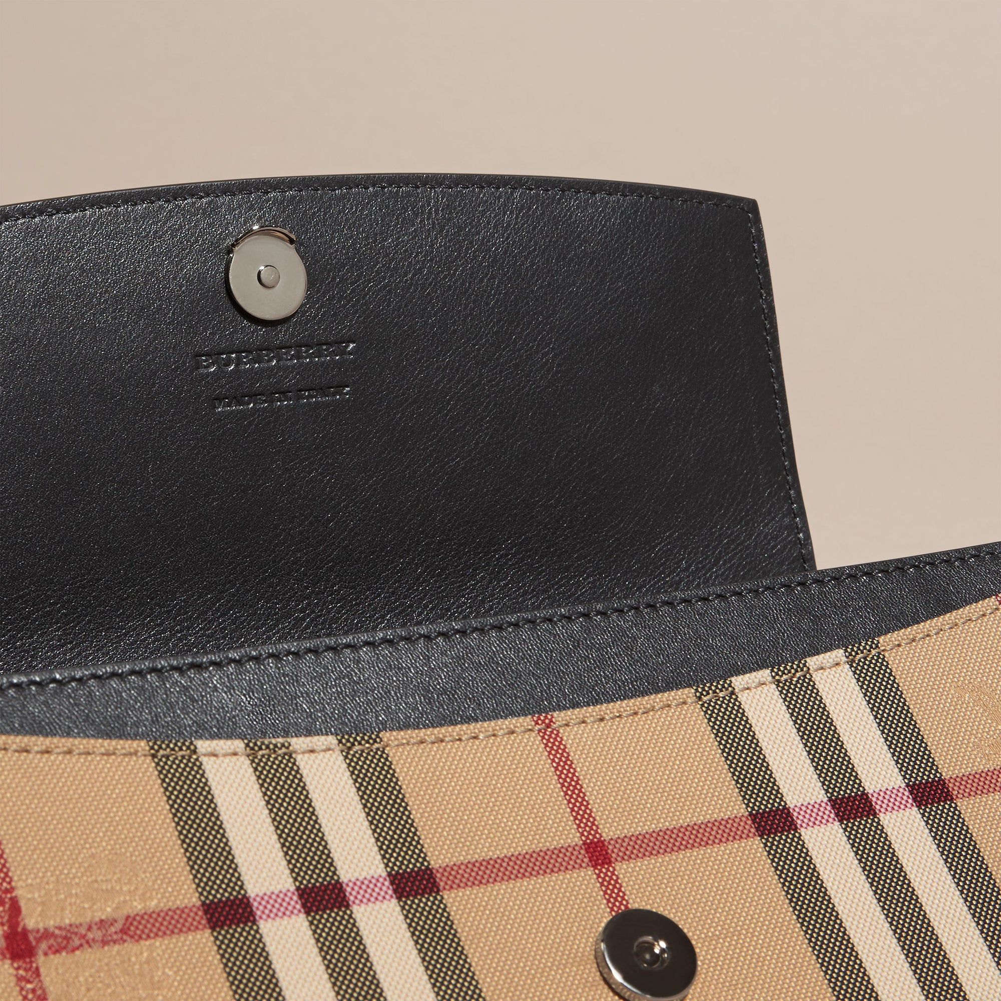 Portefeuille en tissu Horseferry check et cuir avec chaîne - Black