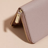 Portefeuille zippé en cuir London verni - Pale Grey