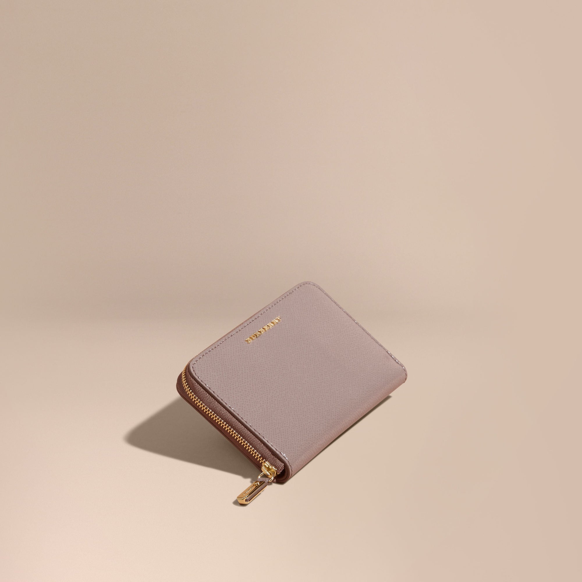 Portefeuille zippé en cuir London verni - Pale Grey