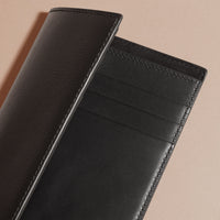 Étui pour passeport avec porte-cartes en cuir London - Black
