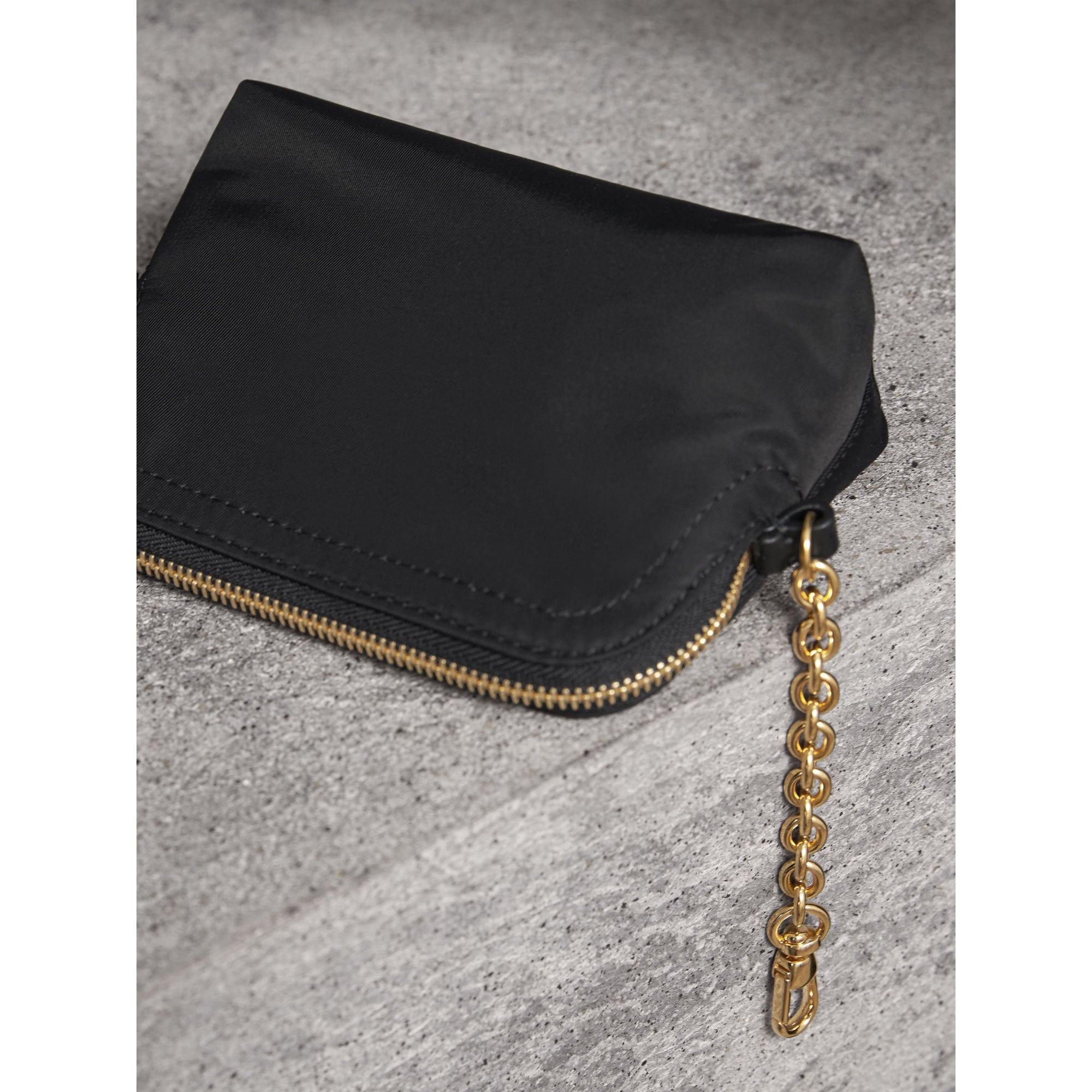Petite pochette zippée en nylon technique - Black