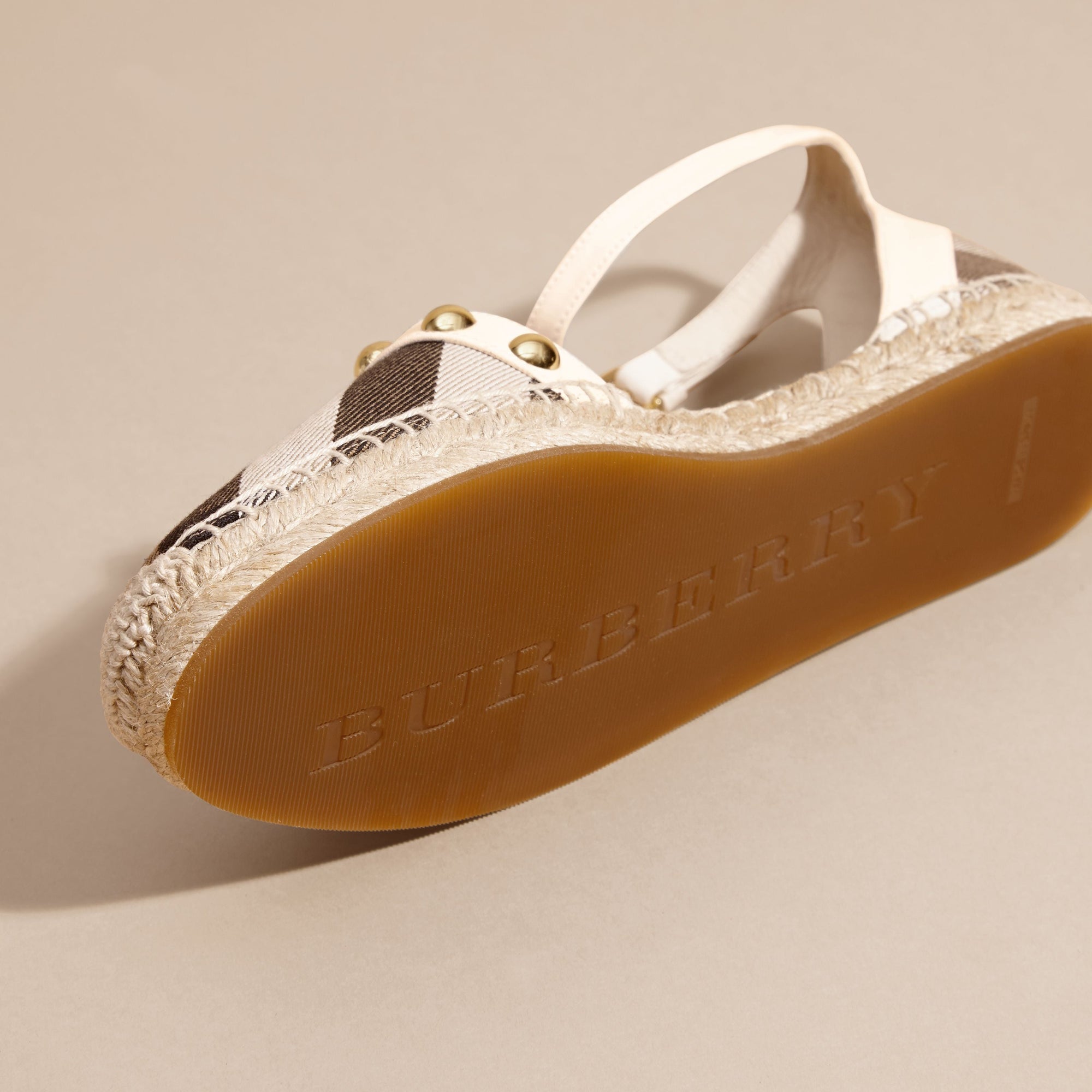 Sandales espadrilles en cuir clouté et coton House check - Cream